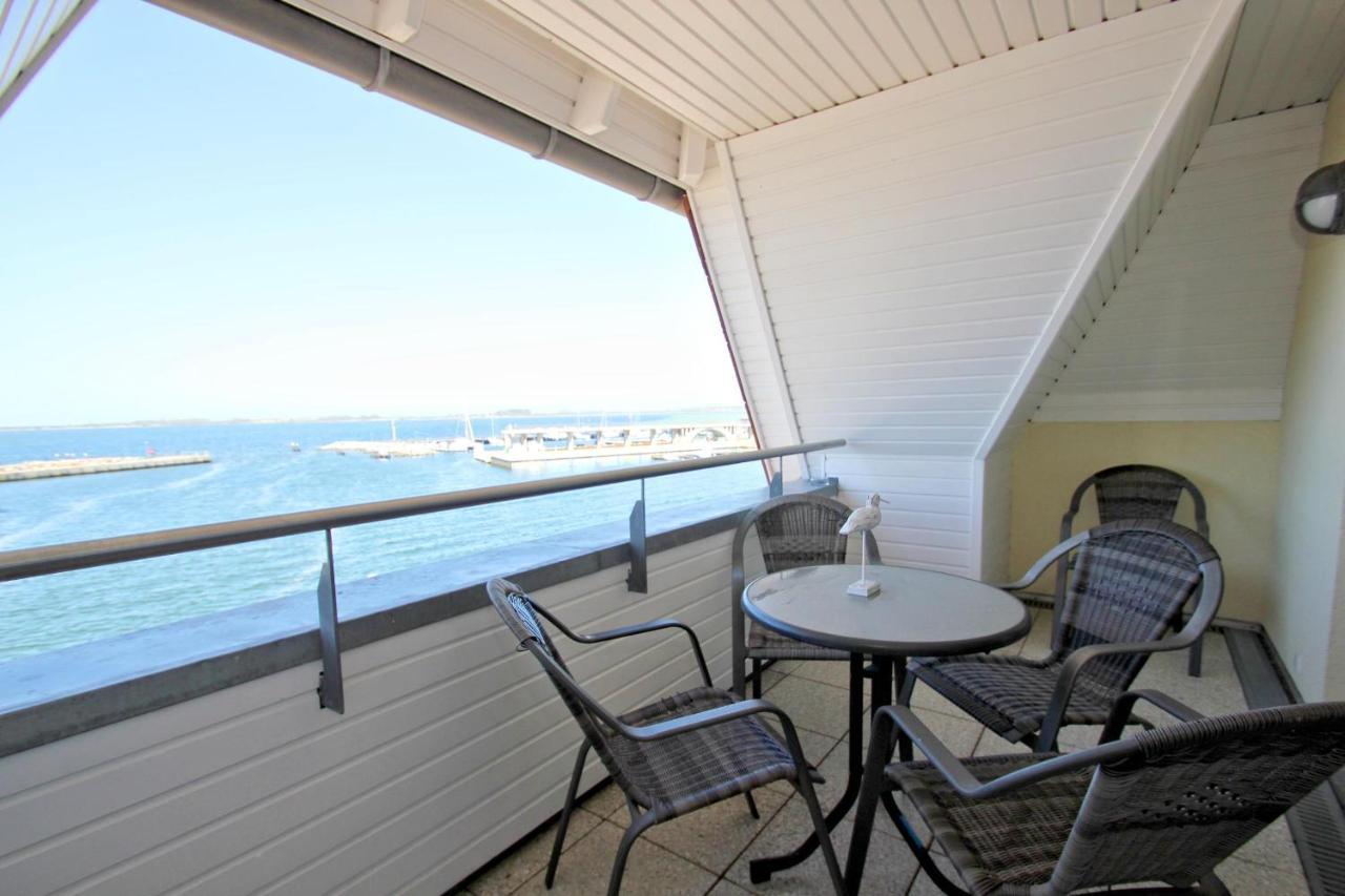 Hafennahe Ferienwohnung Mit Balkon Und Meerblick - Hafenhaeuser Wiek Wohnung 06 Wiek auf Rügen Exterior foto